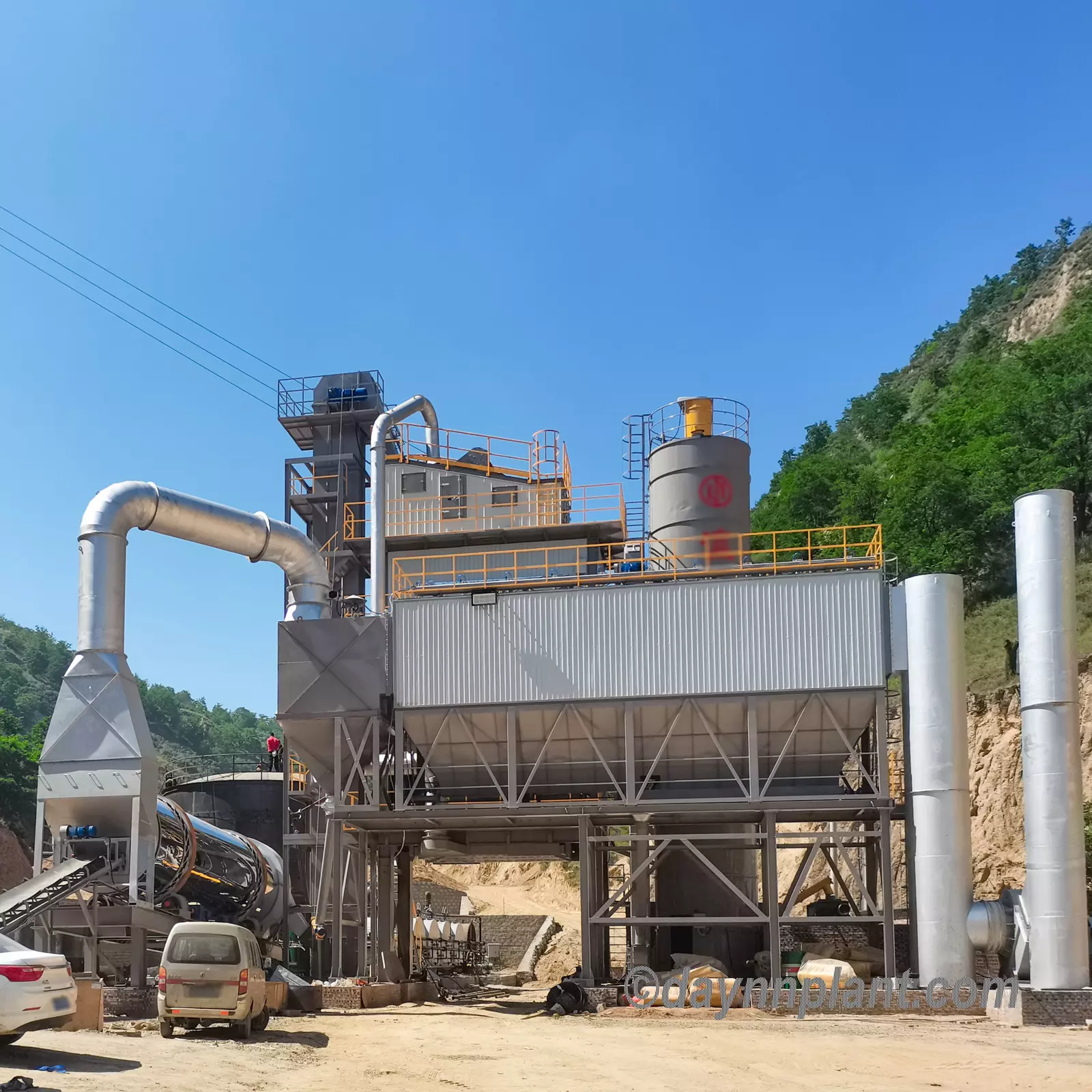 LB3000 batch mix asphalt plant with asphalt tank